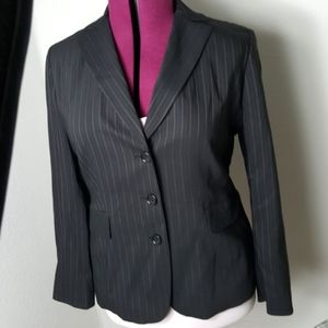 Gorgeous Ann Taylor lavender pinstripe  14